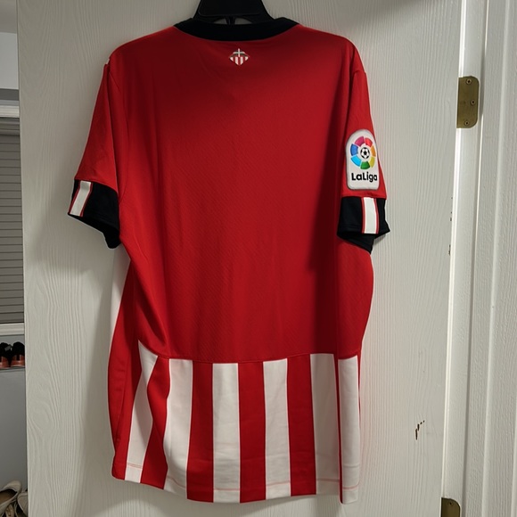 Athletic Club Bilbao Men’s - XL Jersey - Picture 2 of 4
